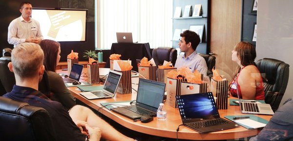 Action AXA: Découvrez le secret de sa montée fulgurante